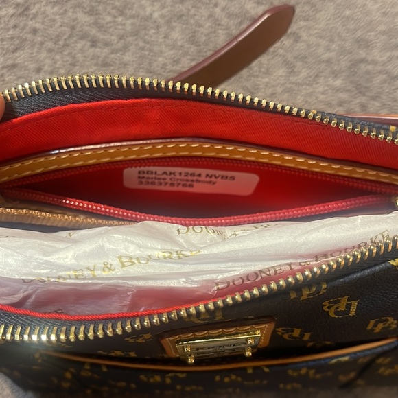 BBlack (Marlee Crossbody) - Picture 3 of 3